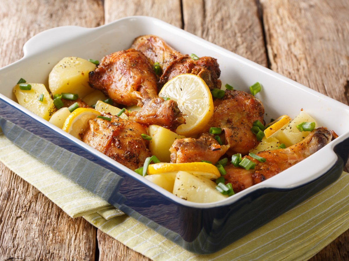 Pollo al limón griego al horno: un festín delicioso