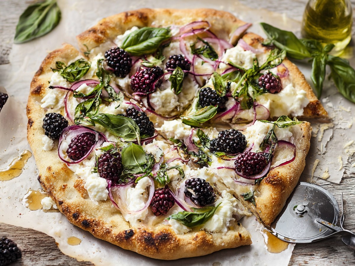 ¿Marchando una pizza Margarita clásica? ¡No en Riquísimo! ESTA pizza te va a encantar